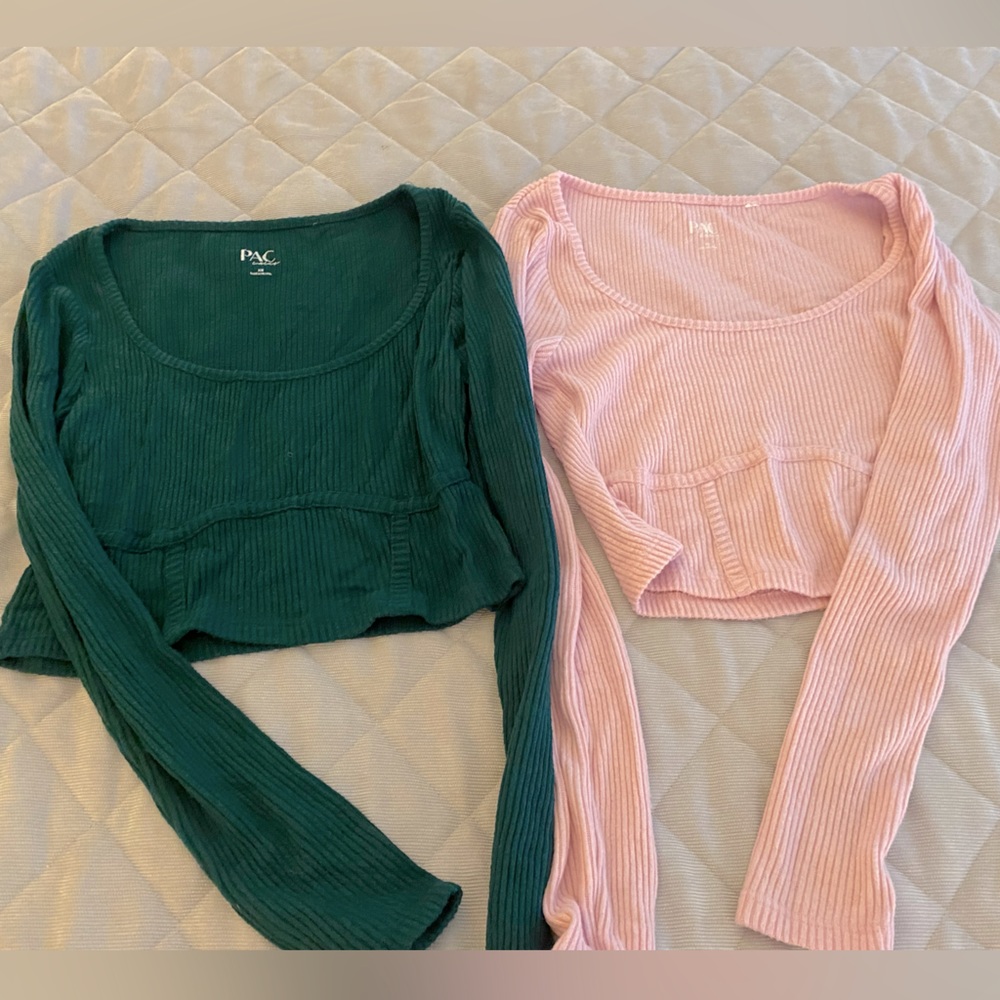 Pacsun XS cropped long sleeve set!! Cute for teens